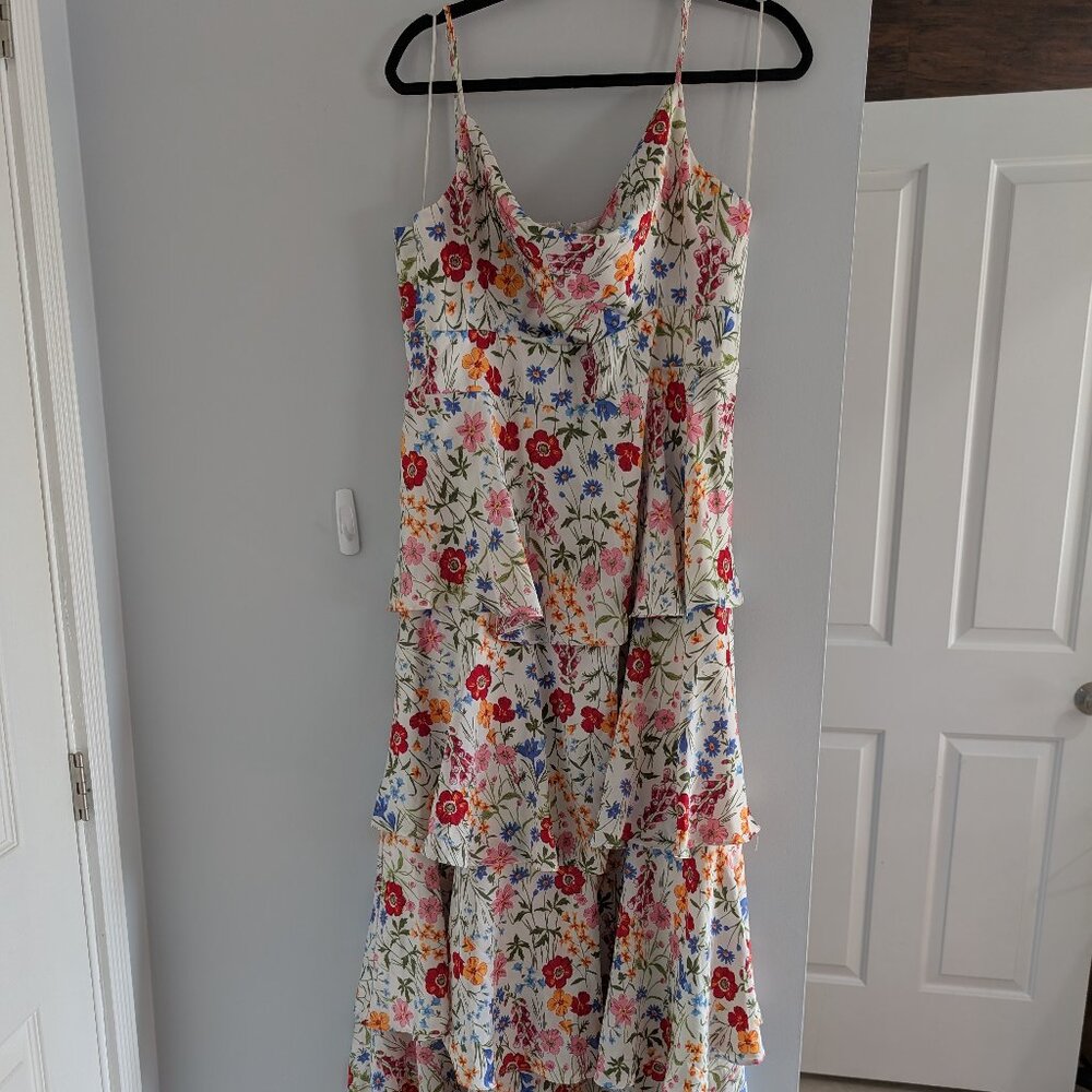 Skies Are Blue Floral Print Sweethart Neck Tiered Maxi Dress